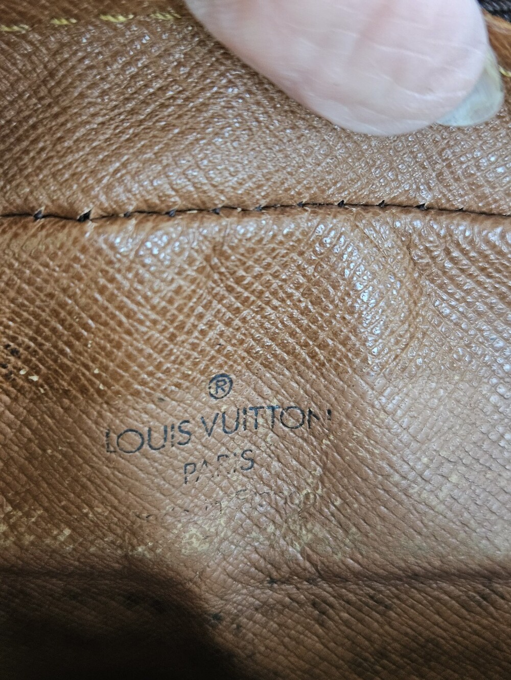Louis Vuitton Monogram Compiegne 23 Clutch Bag Unisex - Picture 4 of 12